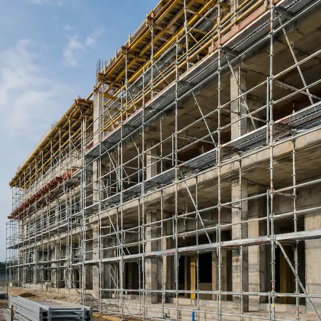 Santa Clarita Scaffolding Rental supplying scaffolding for concrete construction and structural projects.